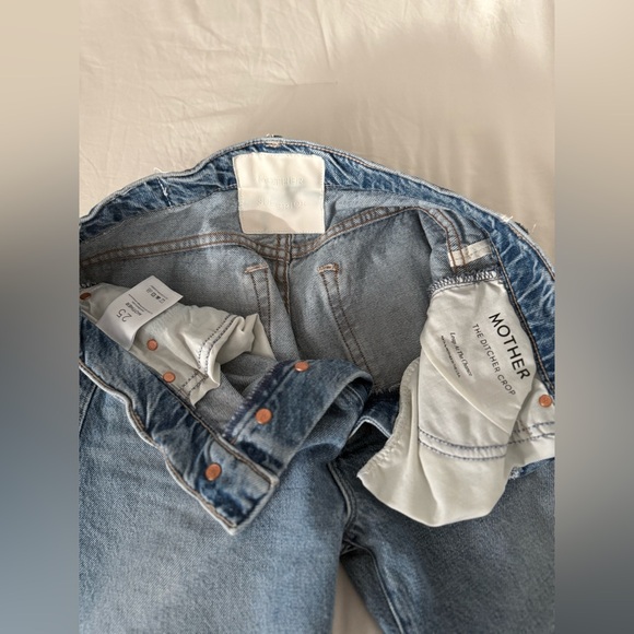 Mother Denim The Ditcher Crop - Picture 4 of 5